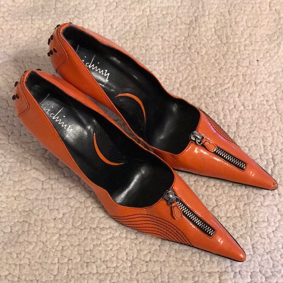 Sporty Orange pumps - Picture 2 of 5